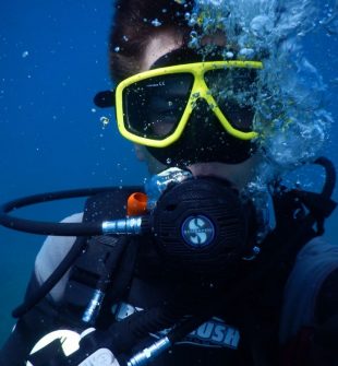 Arbeidsdykker  et yrke under overflaten