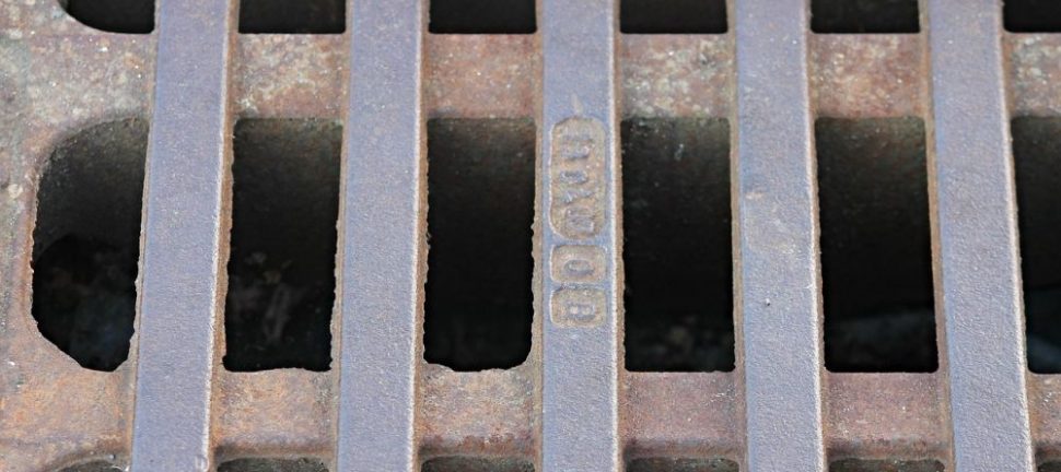 Drenering  slik beskytter du hus og eiendom mot fukt